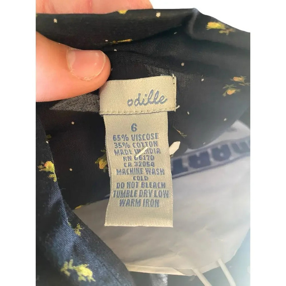 Odille Black Button Down Regular Fit Causal Shirt Size 6 - Picture 3 of 5